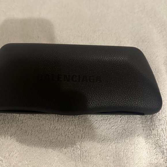 BALENCIAGA Sunglasses Authentic - Picture 8 of 11